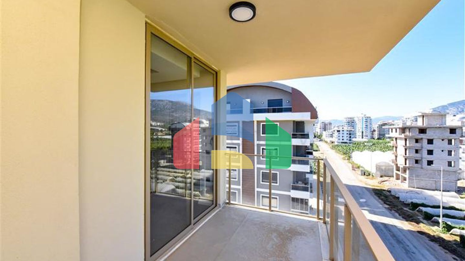 Пентхаус 3 + 1 у новому комплексі в районі Каргиджак