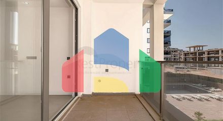 Сучасна квартира в оточенні природи і моря