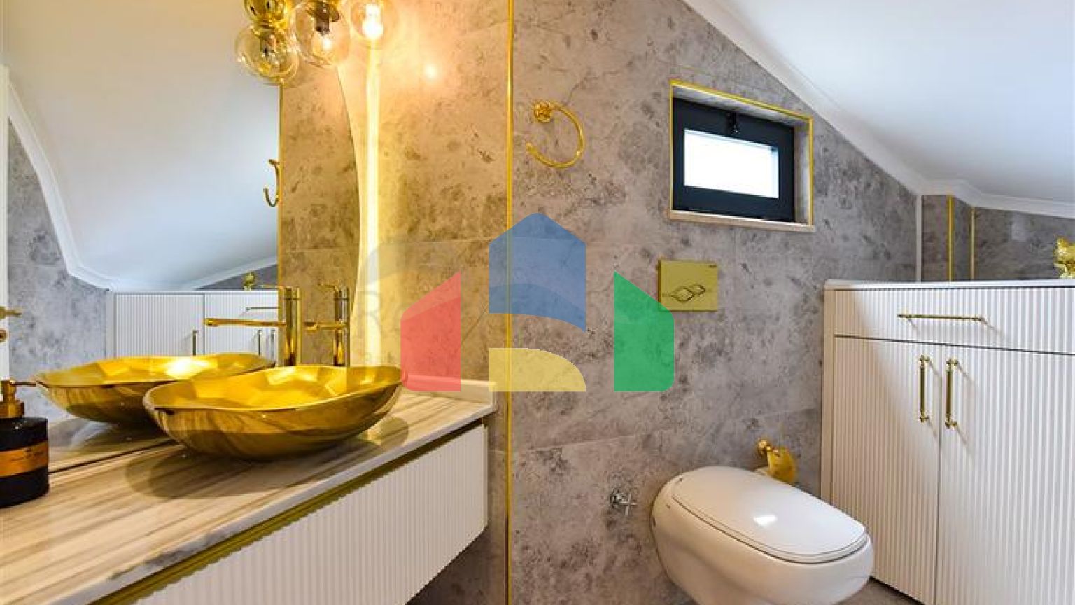 Вілла з дизайнерським ремонтом 5 + 1