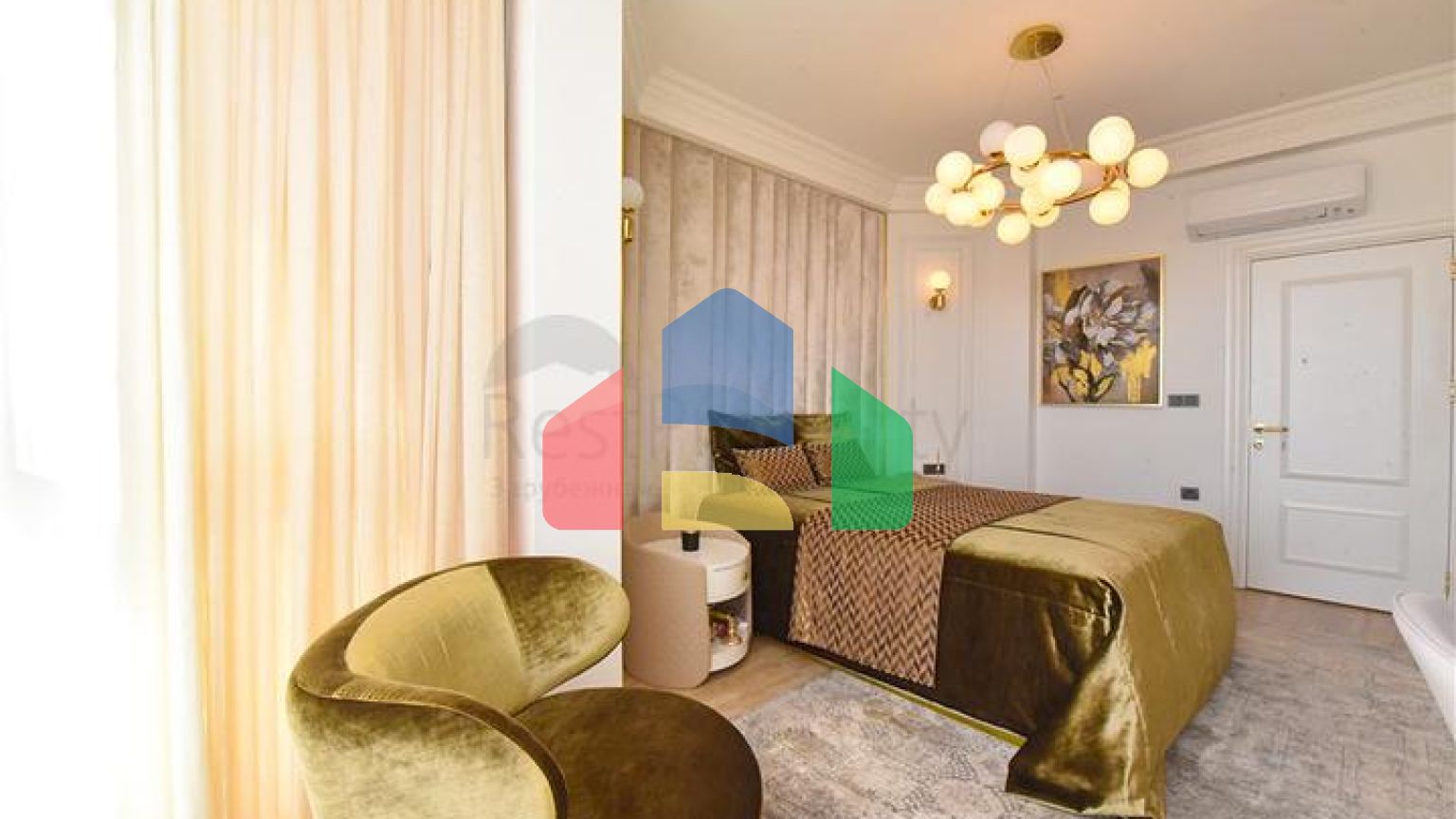 Вілла з дизайнерським ремонтом 5 + 1