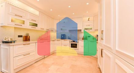 Вілла з дизайнерським ремонтом 5 + 1