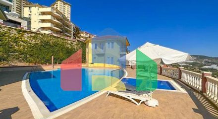 Вілла з дизайнерським ремонтом 5 + 1