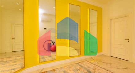 Вілла з дизайнерським ремонтом 5 + 1