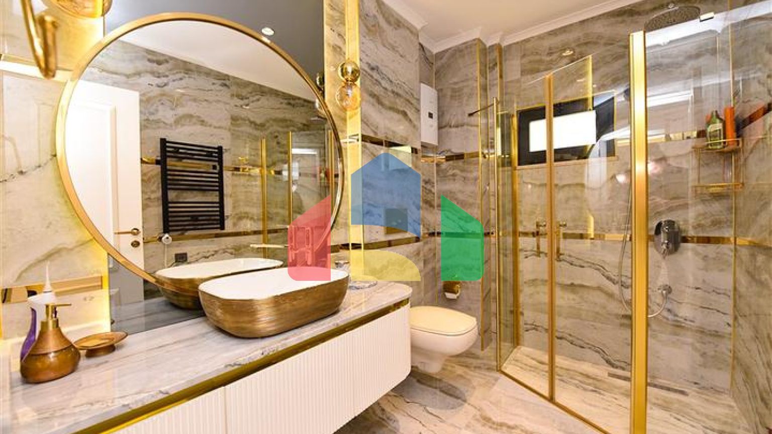 Вілла з дизайнерським ремонтом 5 + 1