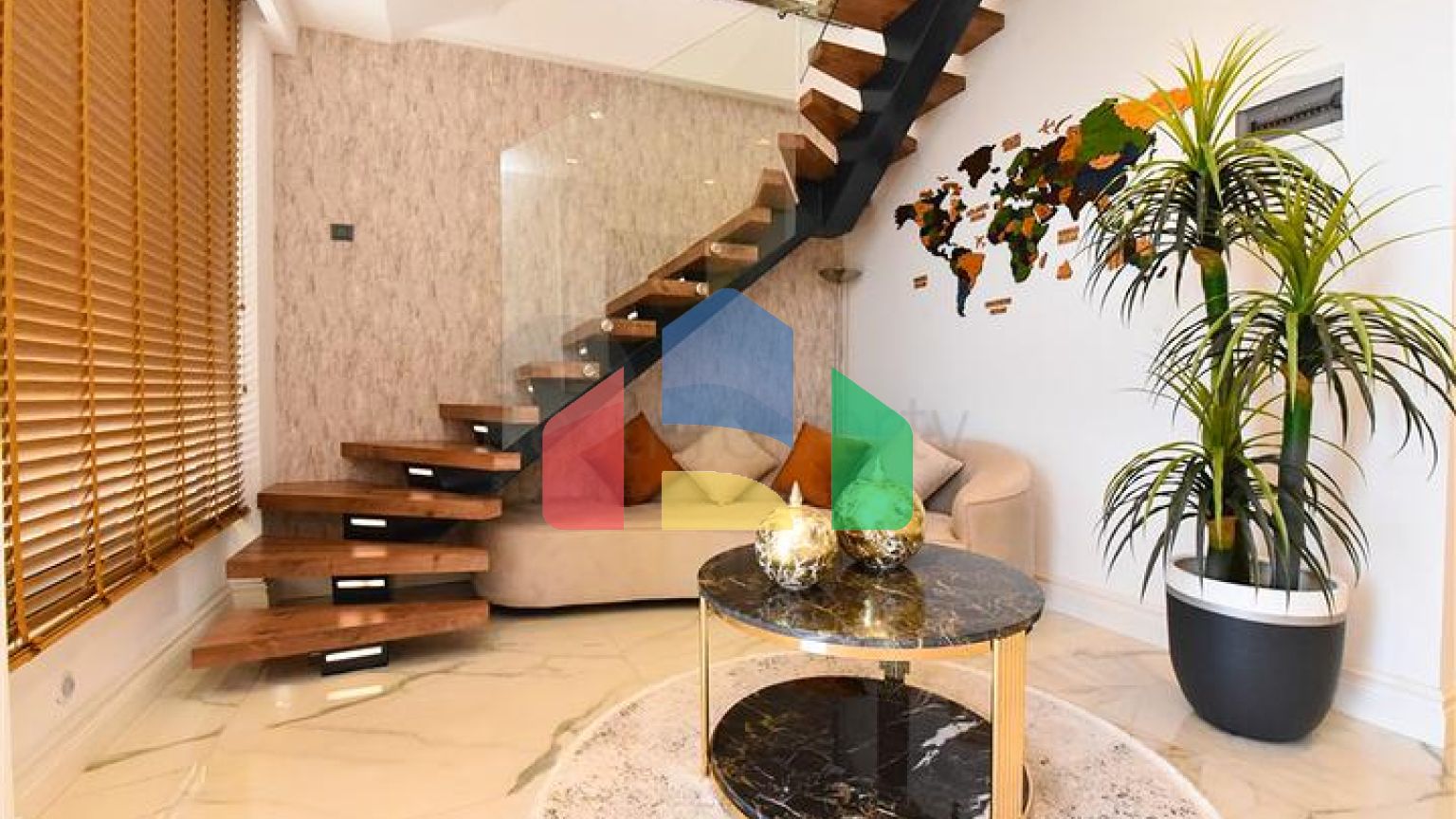 Вілла з дизайнерським ремонтом 5 + 1