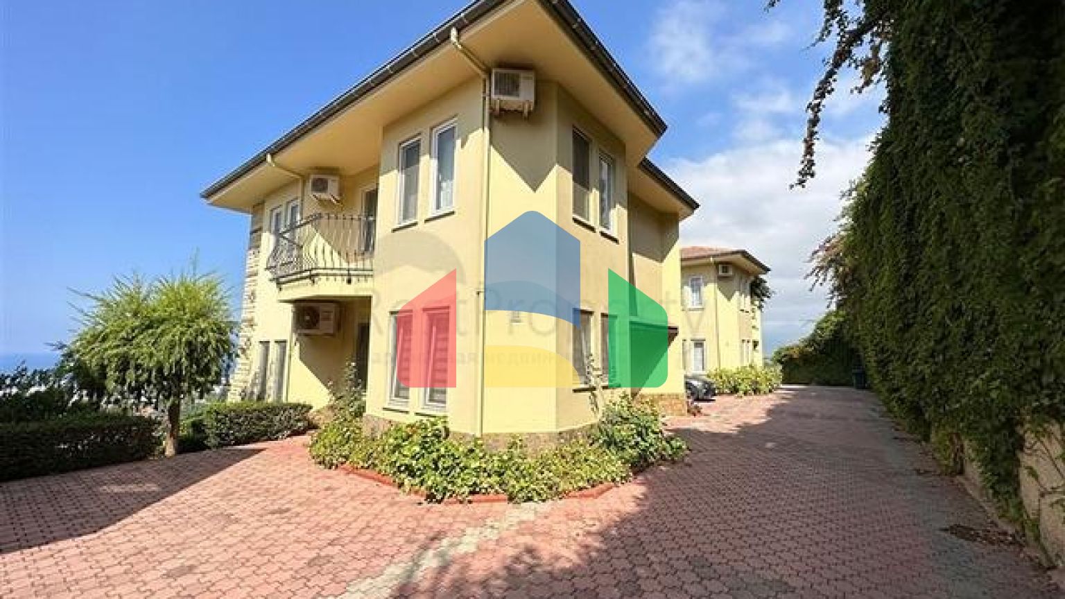 Вілла 4 + 1 в елітному районі Каргиджак