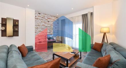 Мебльована квартира плануванням 1+1 в районі Каргиджак