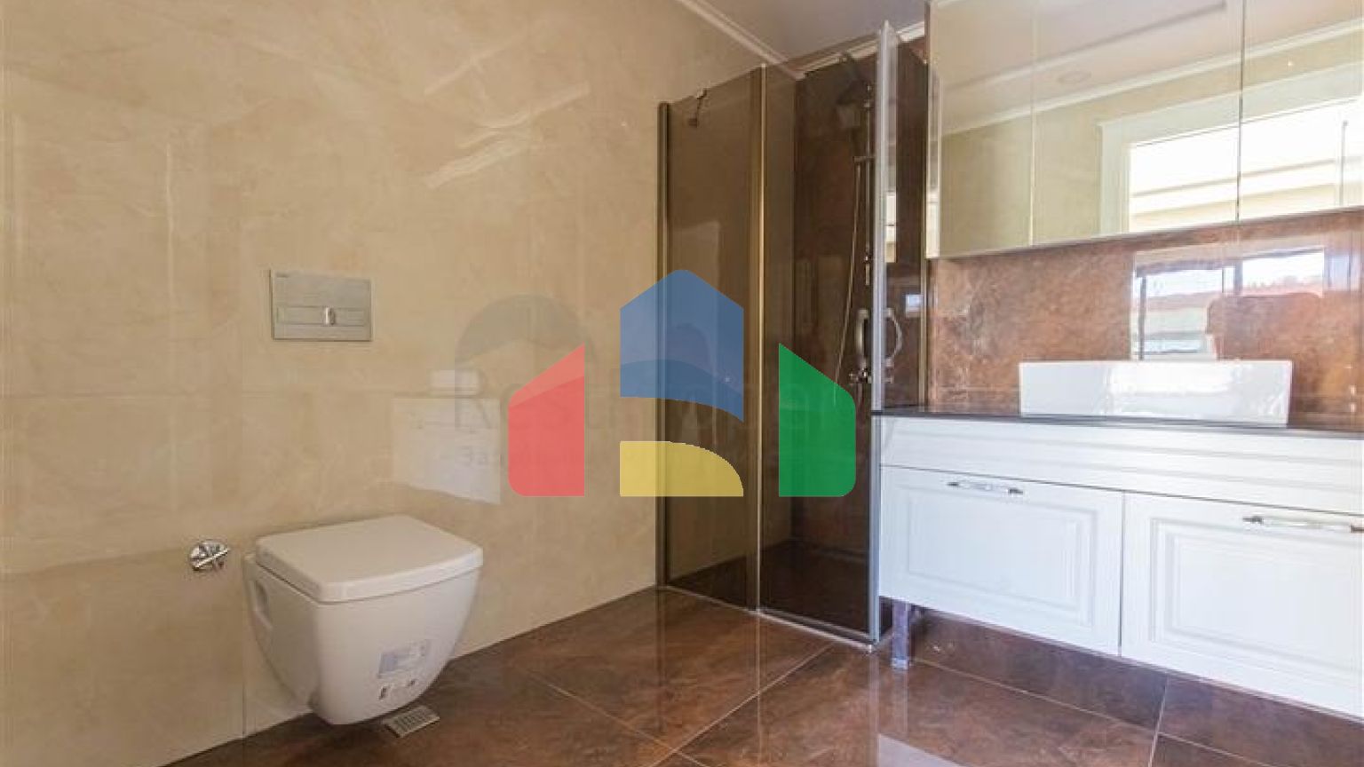 Пентхаус 3 + 1 в 50 метрах від моря-простір і комфорт поруч з природою