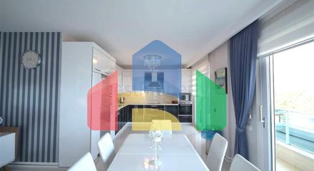 Мебльована вілла плануванням 3 + 1 в районі Каргиджак