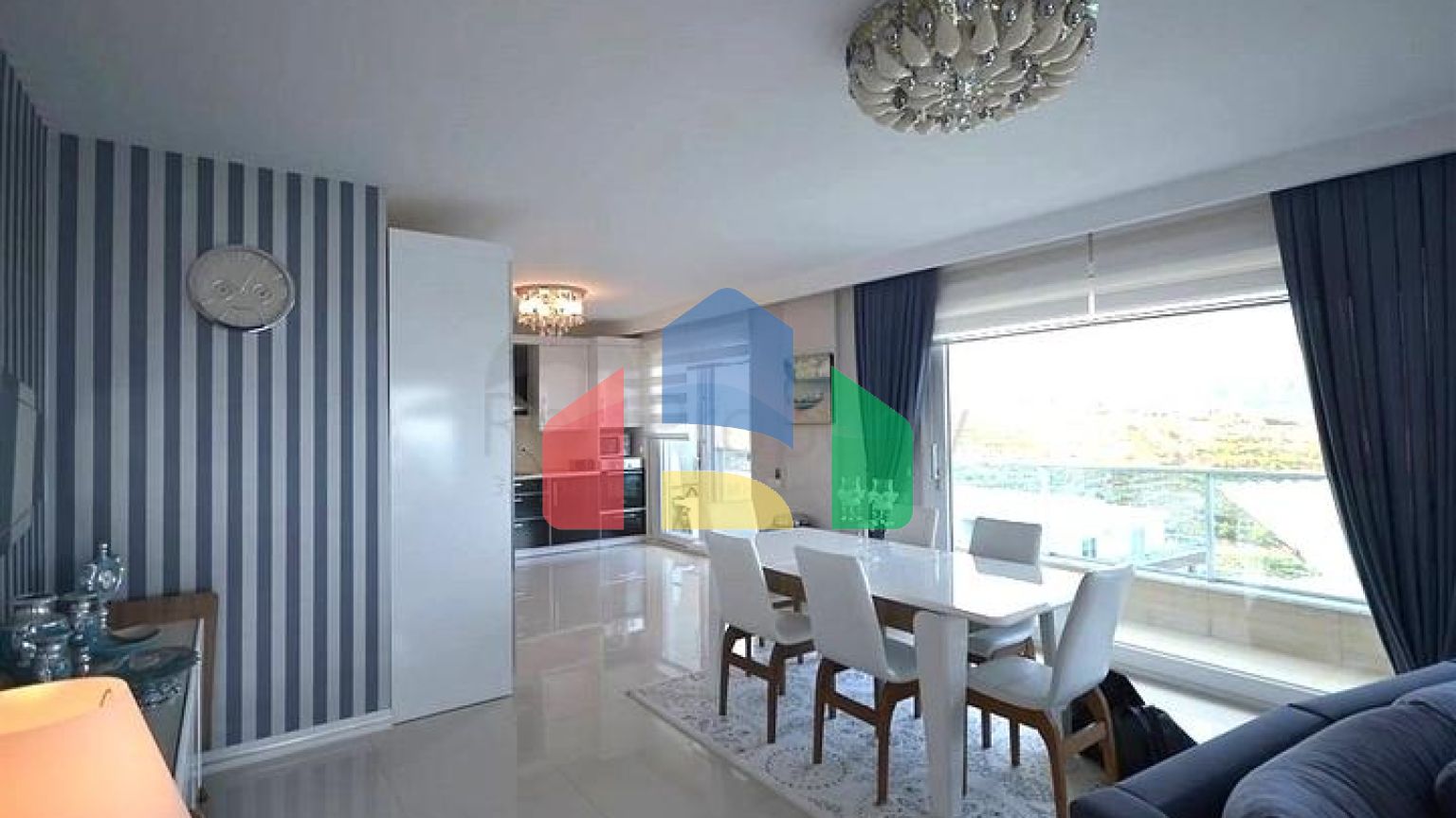 Мебльована вілла плануванням 3 + 1 в районі Каргиджак