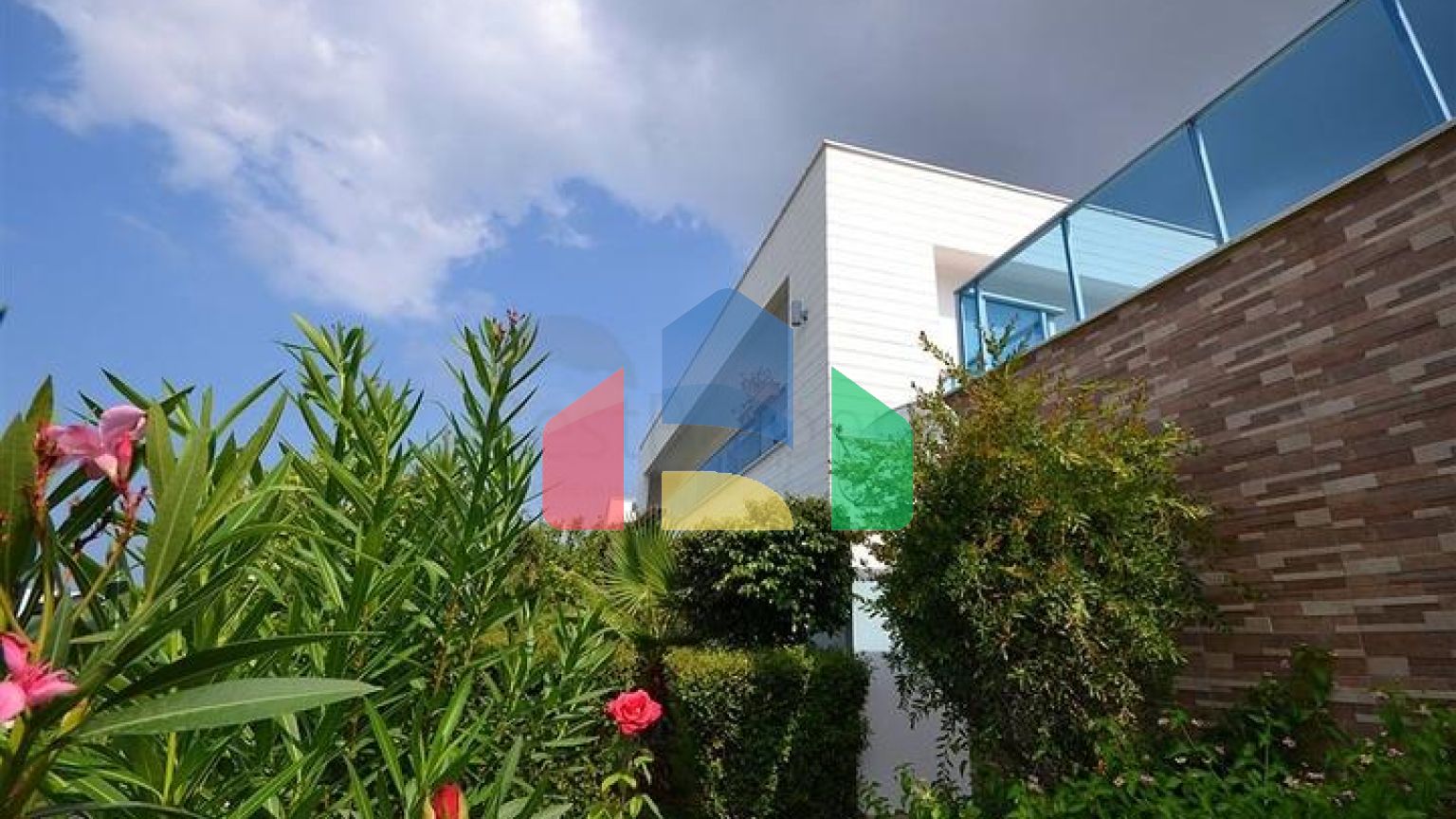 Мебльована вілла плануванням 3 + 1 в районі Каргиджак