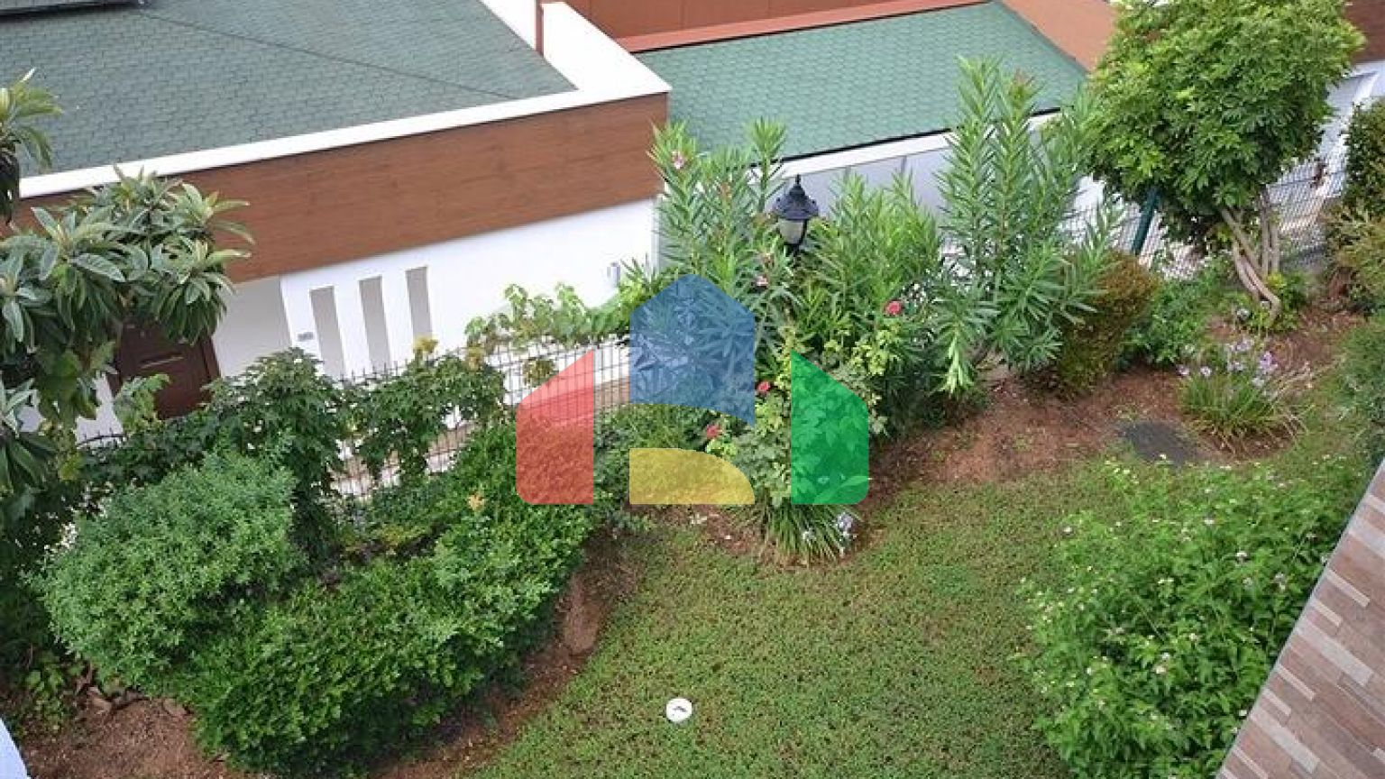 Мебльована вілла плануванням 3 + 1 в районі Каргиджак