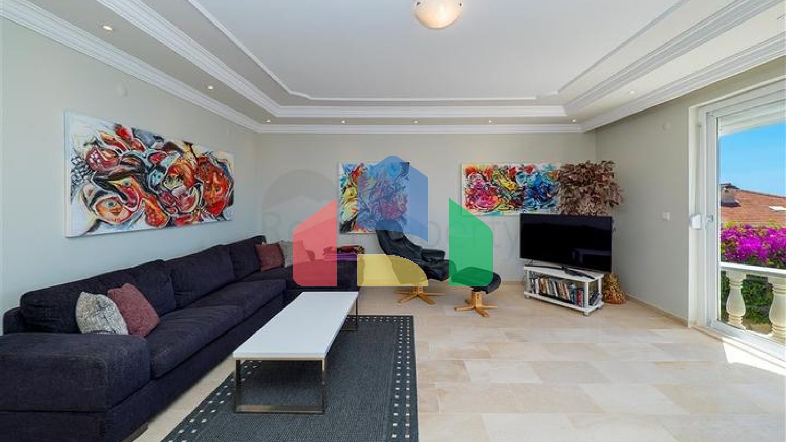 Вілла з панорамними видами на море і гори