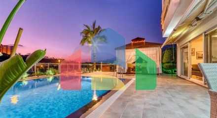 Вилла в элитном районе Алании