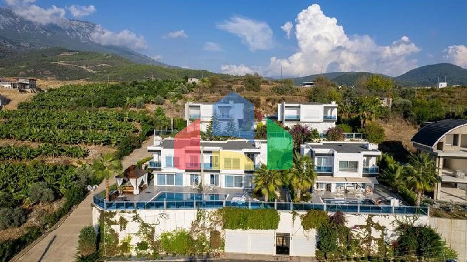 Вилла в элитном районе Алании