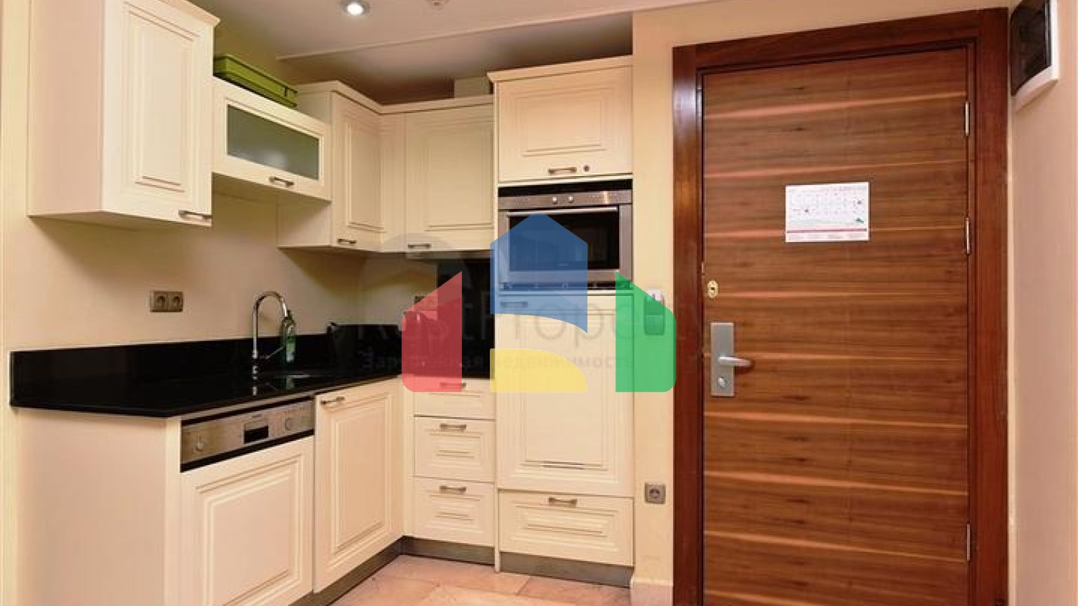 Квартира 2+1 в комплексе отельного типа в Каргыджаке