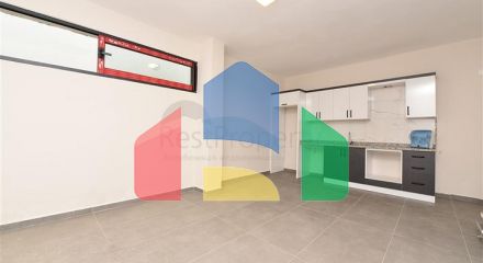 Коммерческое помещение с выходом на центральную улицу района Каргыджак