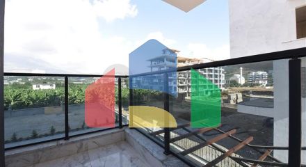 Коммерческое помещение с выходом на центральную улицу района Каргыджак