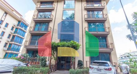 Spacious furnished apartment with sea view in a picturesque area by the sea