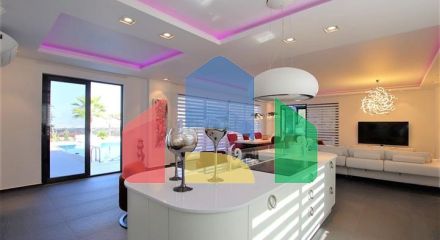 Шикарная вилла планировкой 4+1 с новой мебелью в современном стиле Шикарная вилла планировкой 4+1 с новой мебелью в современном стиле