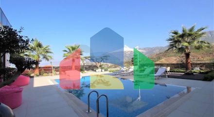 Шикарная вилла планировкой 4+1 с новой мебелью в современном стиле Шикарная вилла планировкой 4+1 с новой мебелью в современном стиле