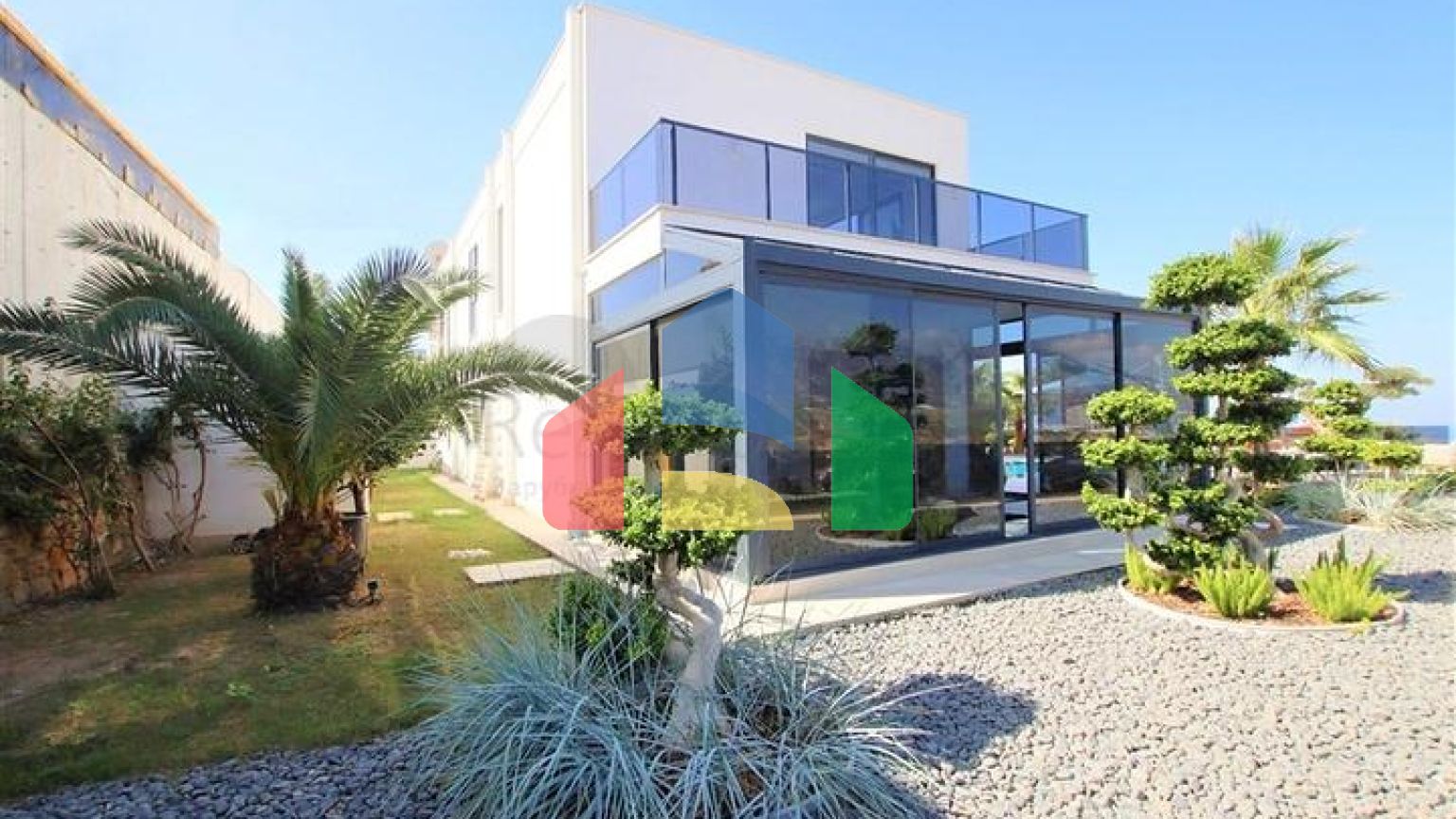 Шикарная вилла планировкой 4+1 с новой мебелью в современном стиле