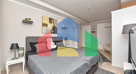 Розкішна вілла в оточенні природи і комфорту