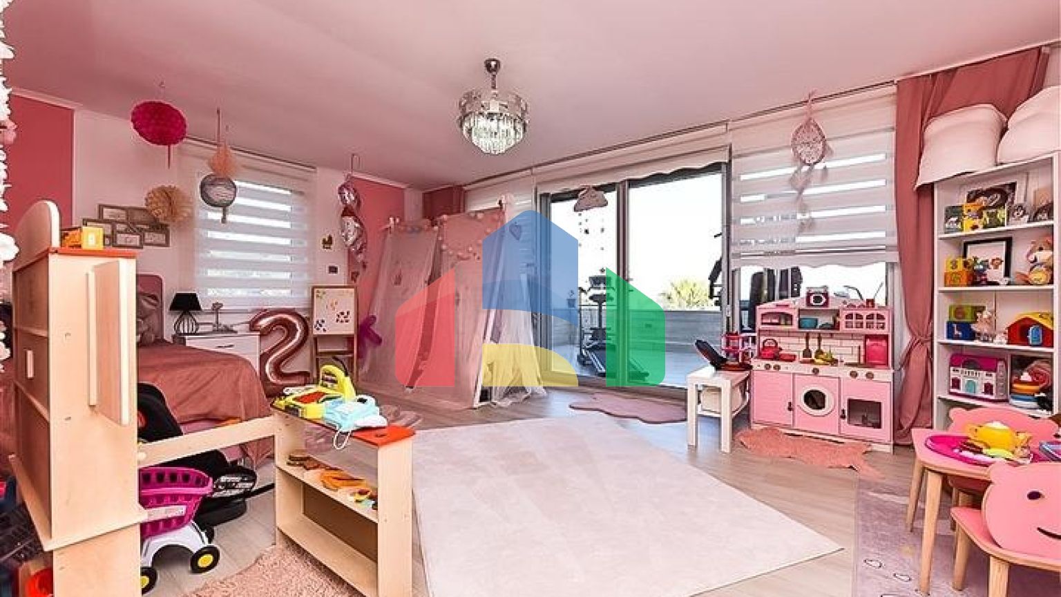 Розкішна вілла в оточенні природи і комфорту