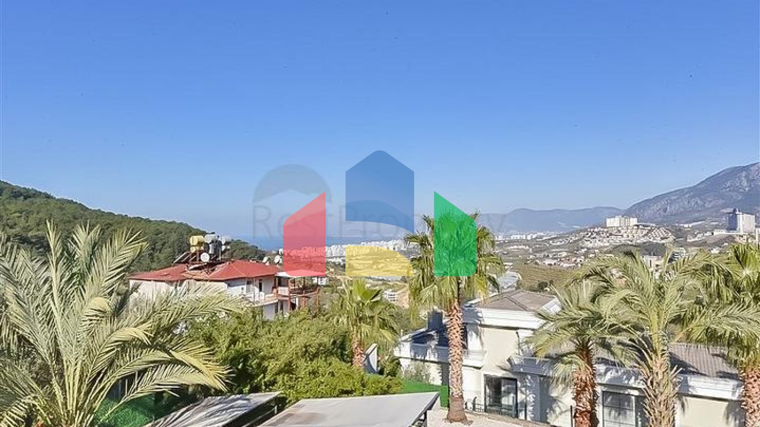 Розкішна вілла в оточенні природи і комфорту