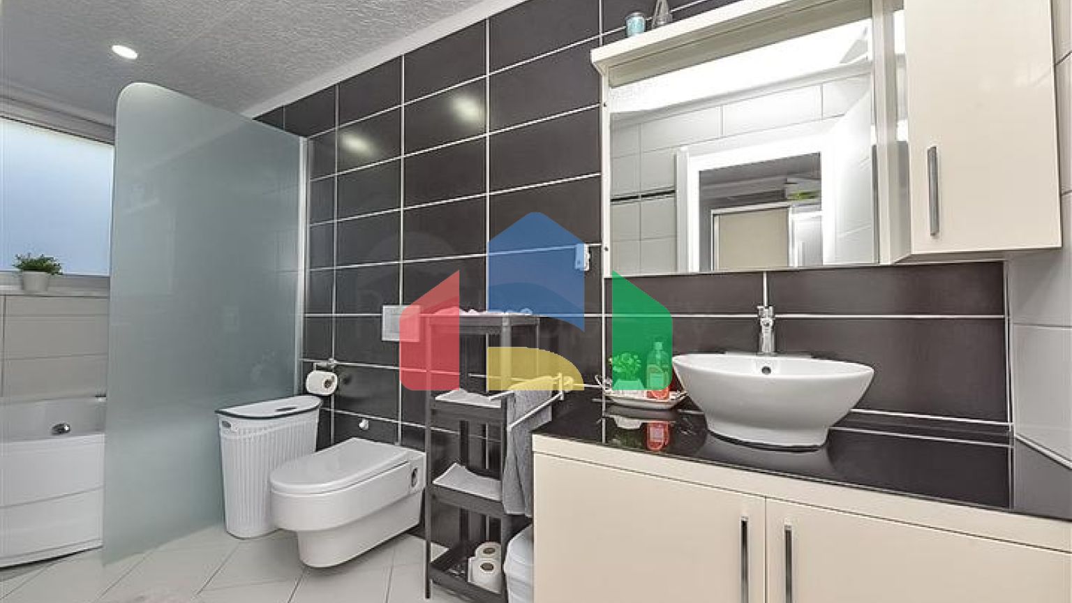 Розкішна вілла в оточенні природи і комфорту