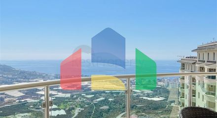 Квартира 2 + 1 в будинку з готельною інфраструктурою в районі Каргиджак