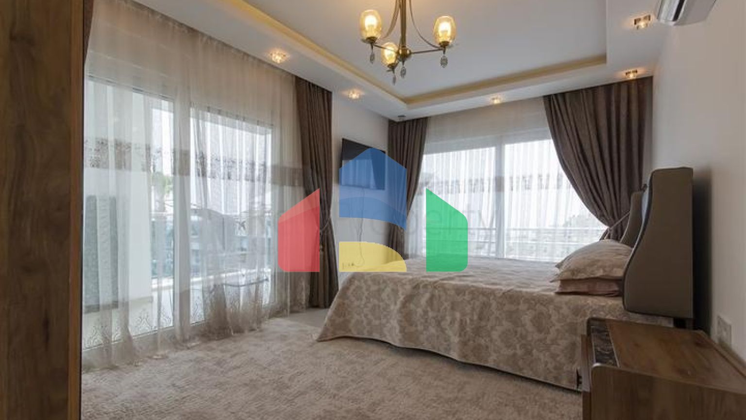 Вілла 8 + 2 в районі Каргиджак