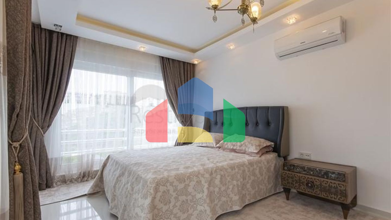 Вілла 8 + 2 в районі Каргиджак