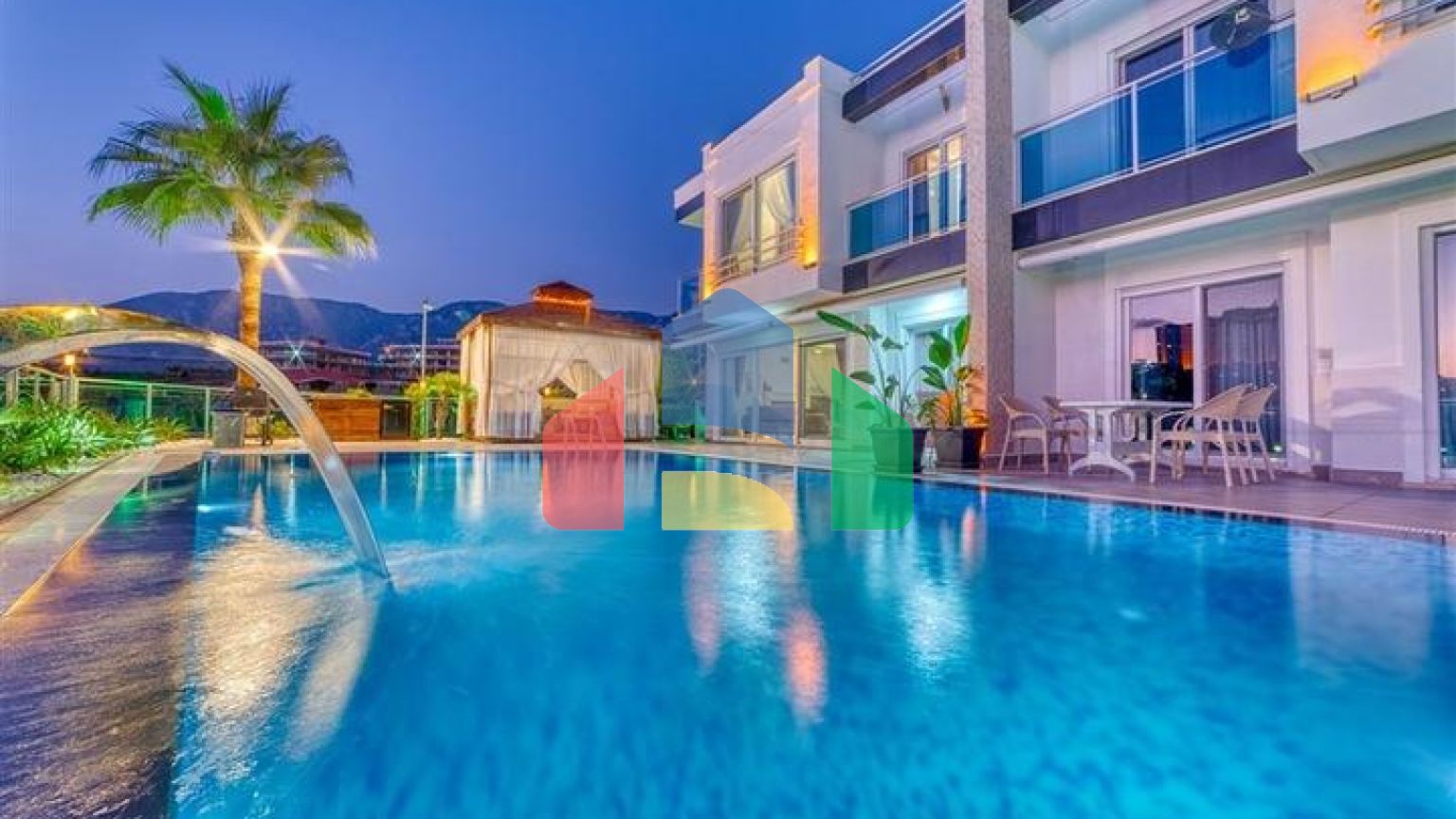 Вілла 8 + 2 в районі Каргиджак