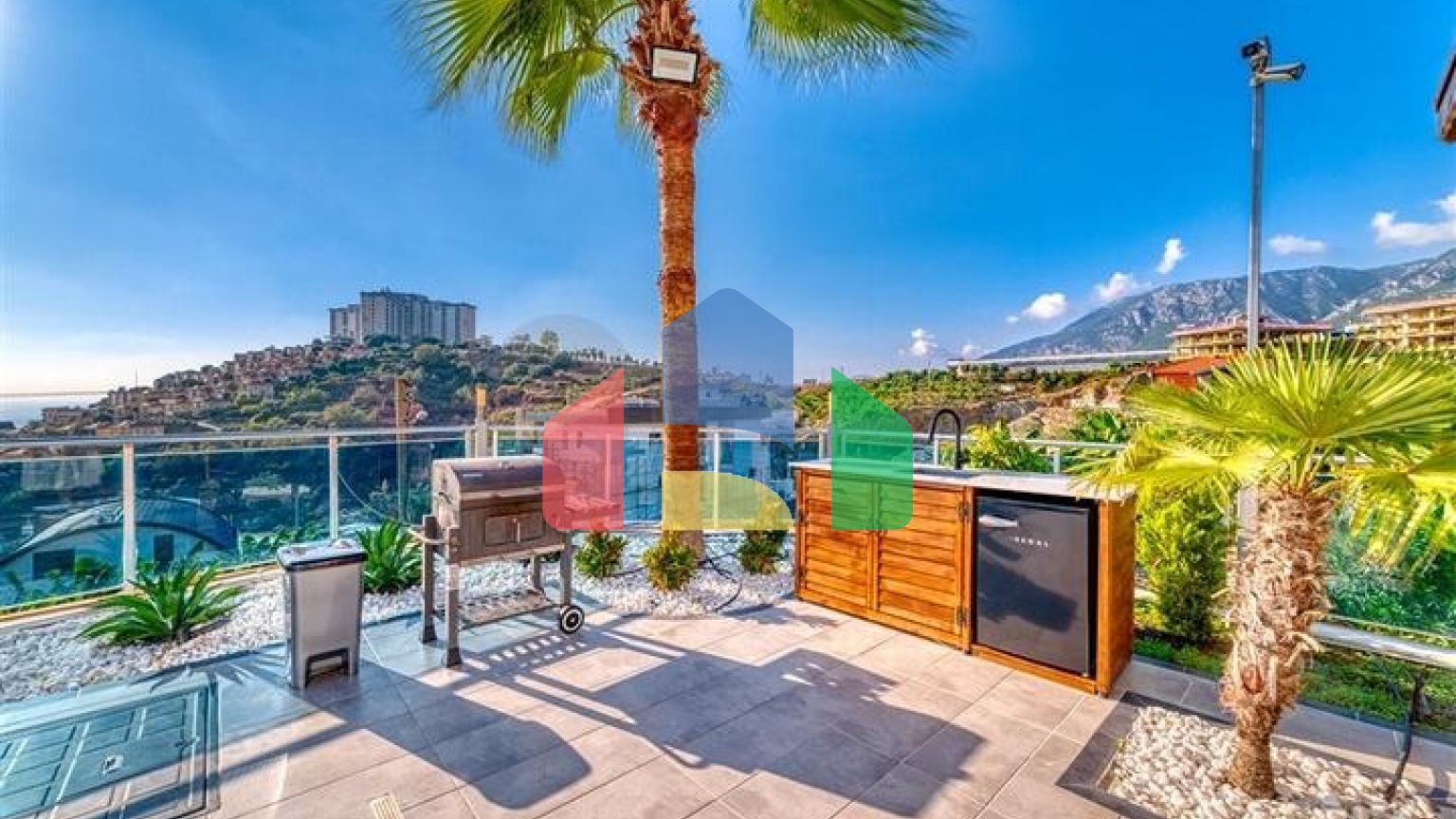 Вілла 8 + 2 в районі Каргиджак