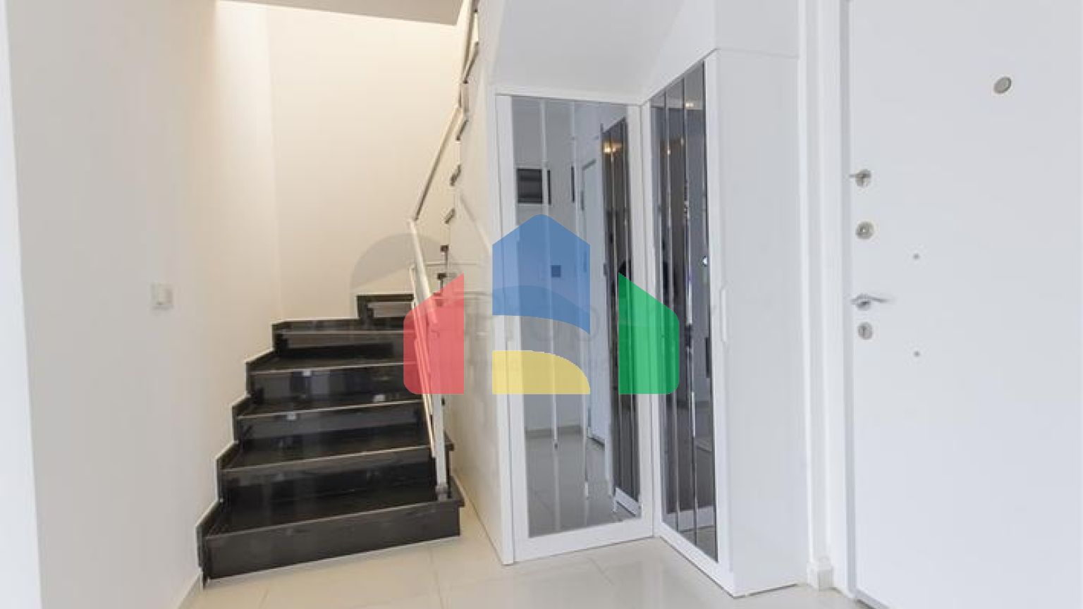 Вілла 8 + 2 в районі Каргиджак