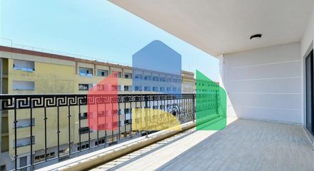 Просторий пентхаус 3 + 1 з видом на море всього в 50 метрах від пляжу