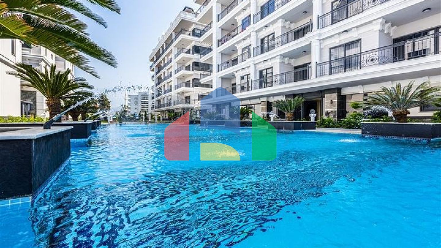 Просторий пентхаус 3 + 1 з видом на море всього в 50 метрах від пляжу