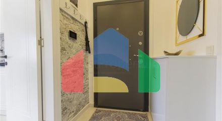 Уютная меблированная квартира 1+1 у моря в развитом комплексе