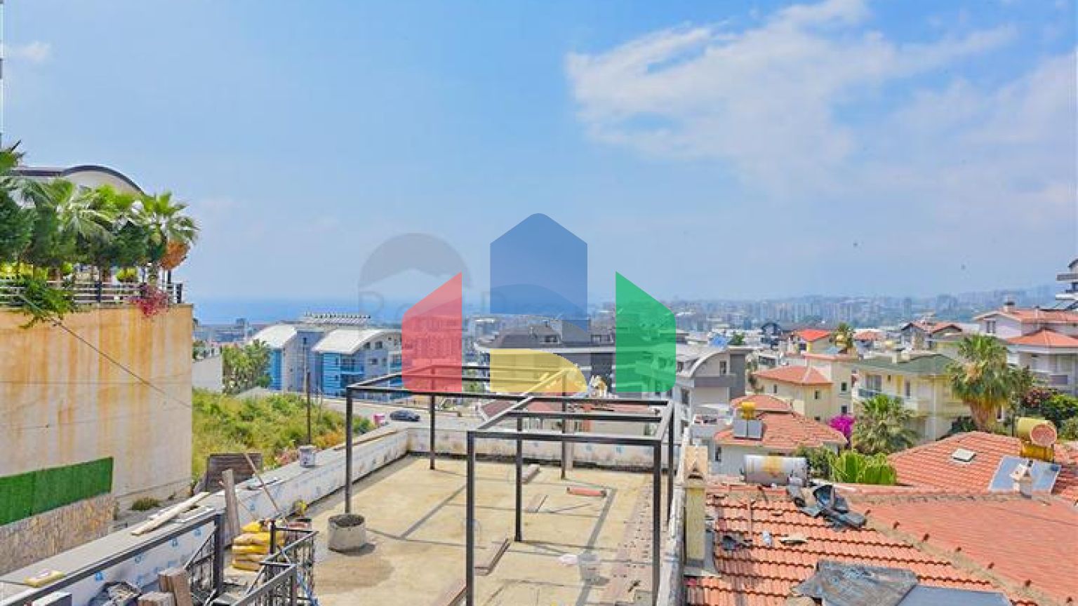 Таунхаус 2+1 в 600 м от моря в районе Каргыджак