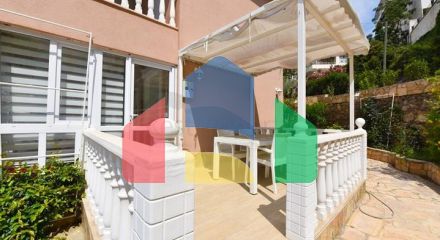 Таунхаус 2+1 в 600 м от моря в районе Каргыджак Таунхаус 2+1 в 600 м от моря в районе Каргыджак