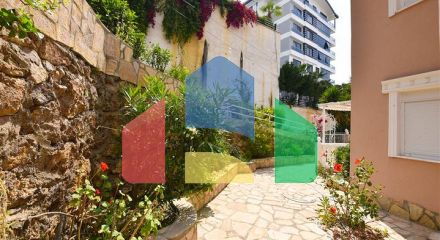 Таунхаус 2+1 в 600 м от моря в районе Каргыджак Таунхаус 2+1 в 600 м от моря в районе Каргыджак