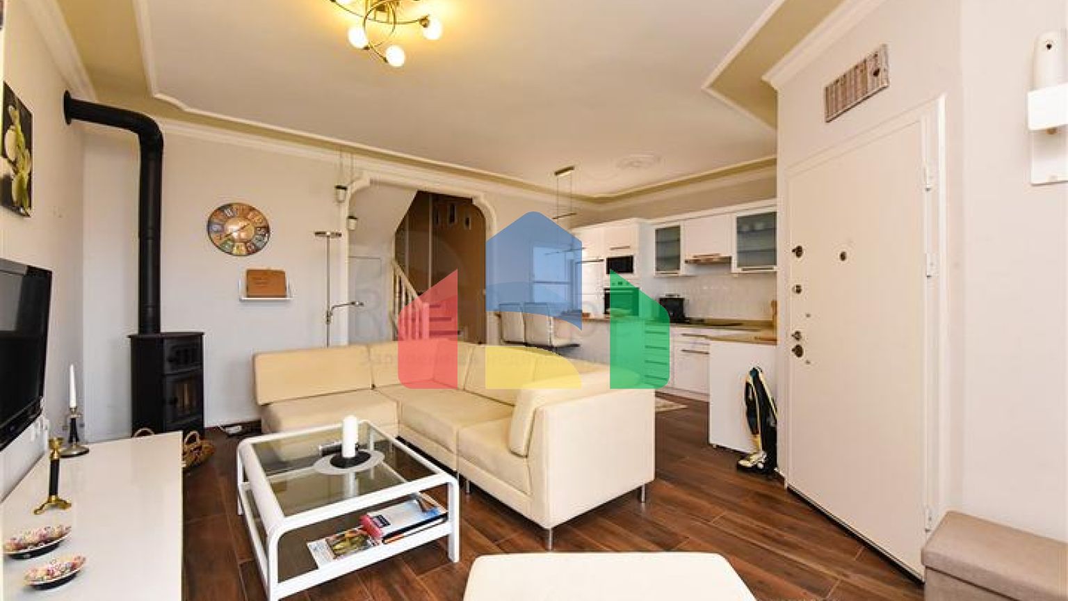 Таунхаус 2+1 в 600 м от моря в районе Каргыджак