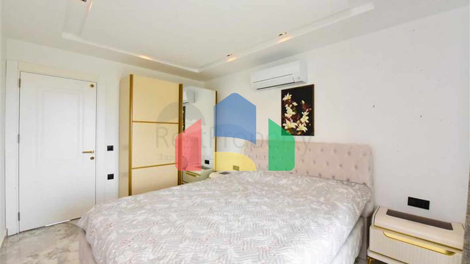 Мебльована квартира 1 + 1 в новому комплексі в районі Каргыджак