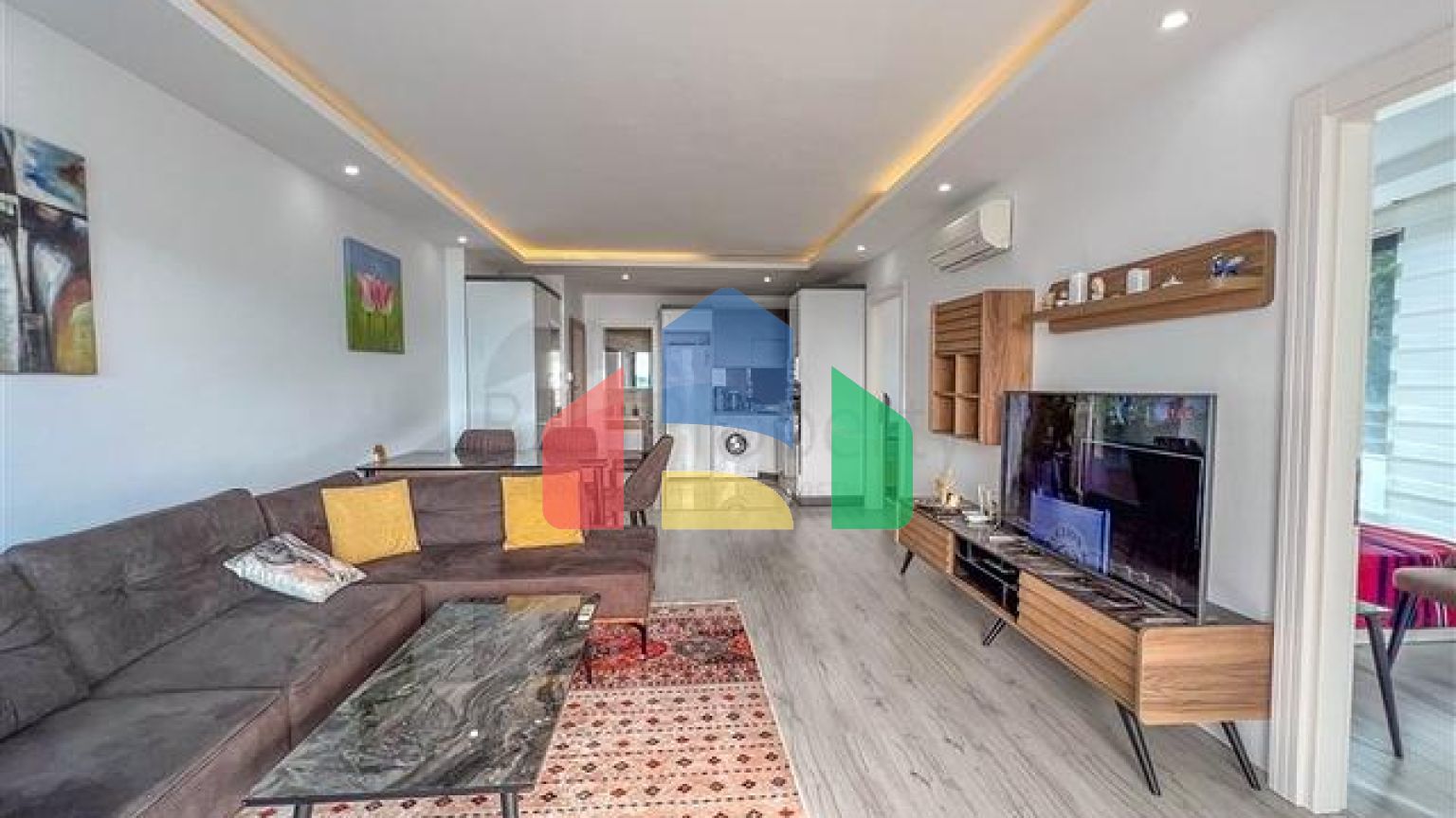 Трёхкомнатная квартира в тихом и уютном районе Каргыджак