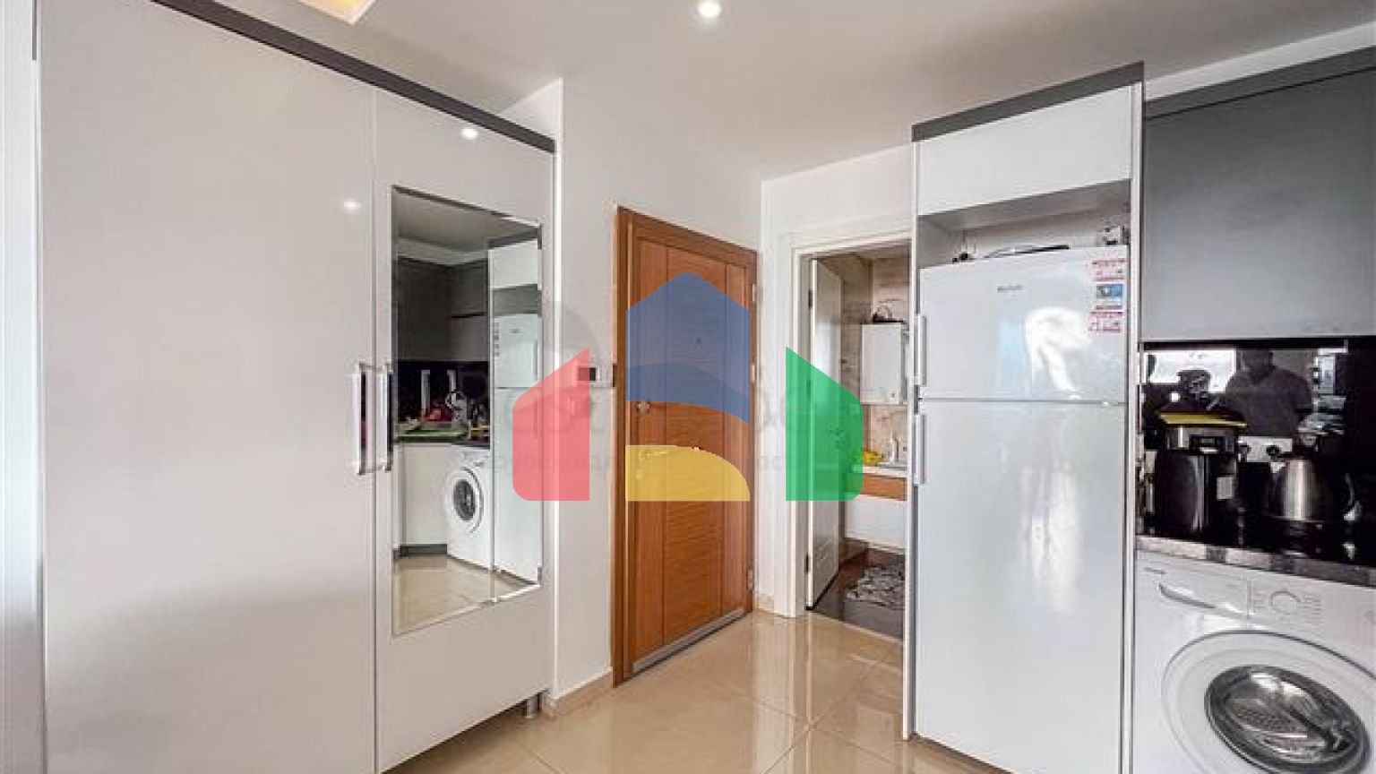 Трёхкомнатная квартира в тихом и уютном районе Каргыджак