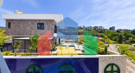 Sea View -Beautifully Designed -3 bedroom Private Villa -In Kargicak / Alanya