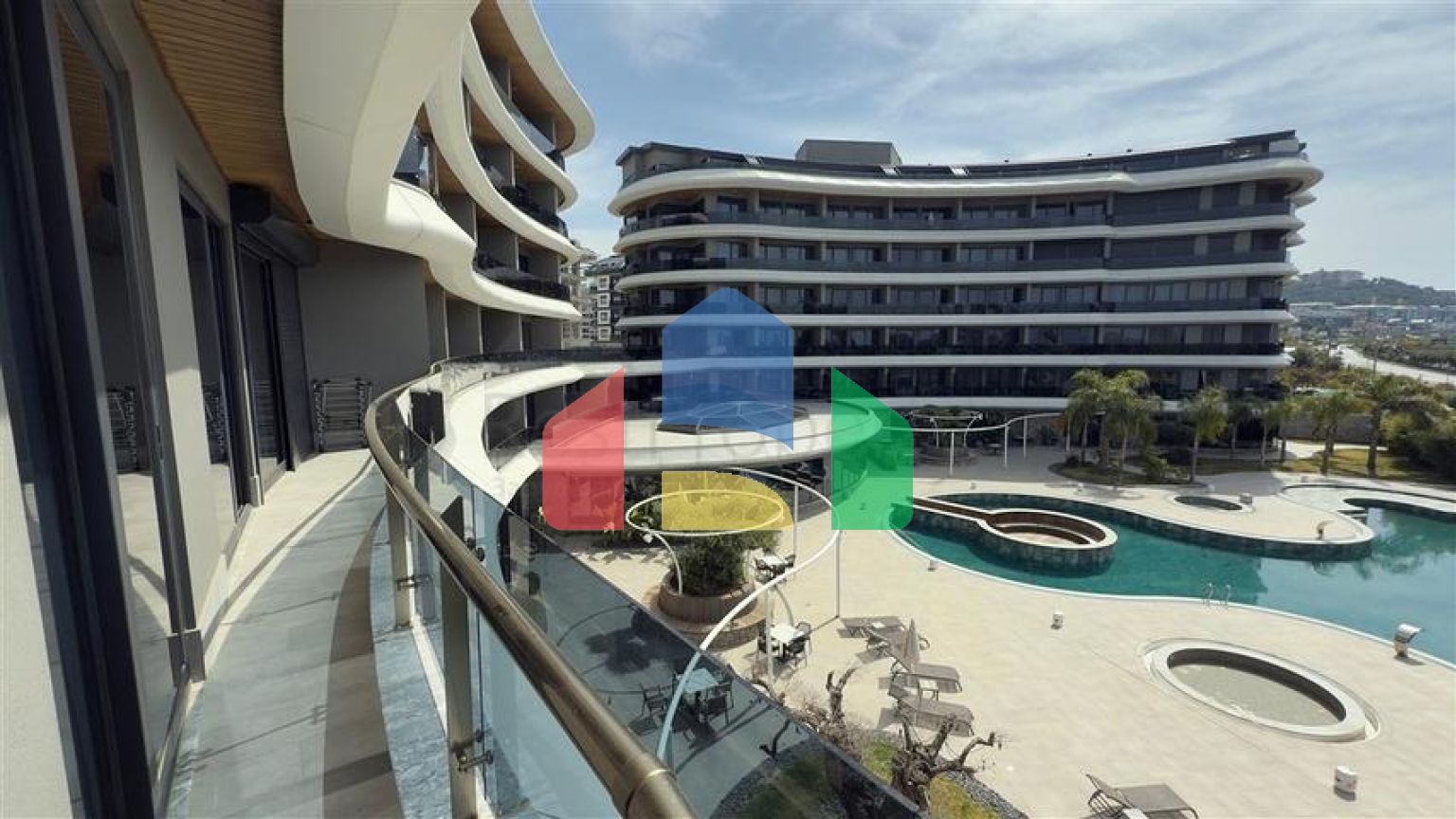 Квартира 2+1 на первой береговой линии в Каргыджаке