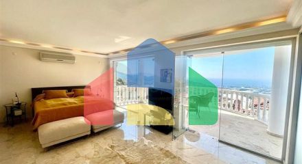 Простора вілла 3 + 2 в районі Каргиджак