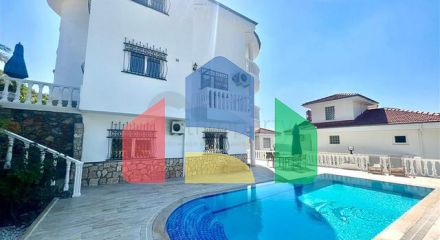 Простора вілла 3 + 2 в районі Каргиджак